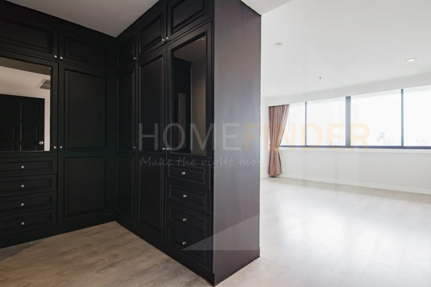 picture Lake Green 2 bedrooms, for rent - 10/13
