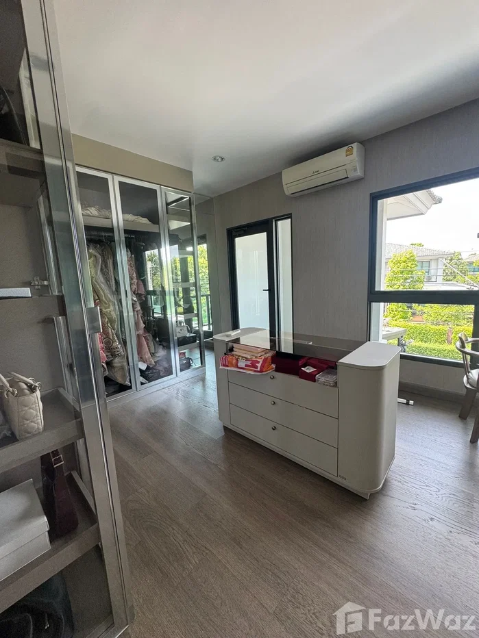 picture Passorn Bangwaek 6739716 - 36/48