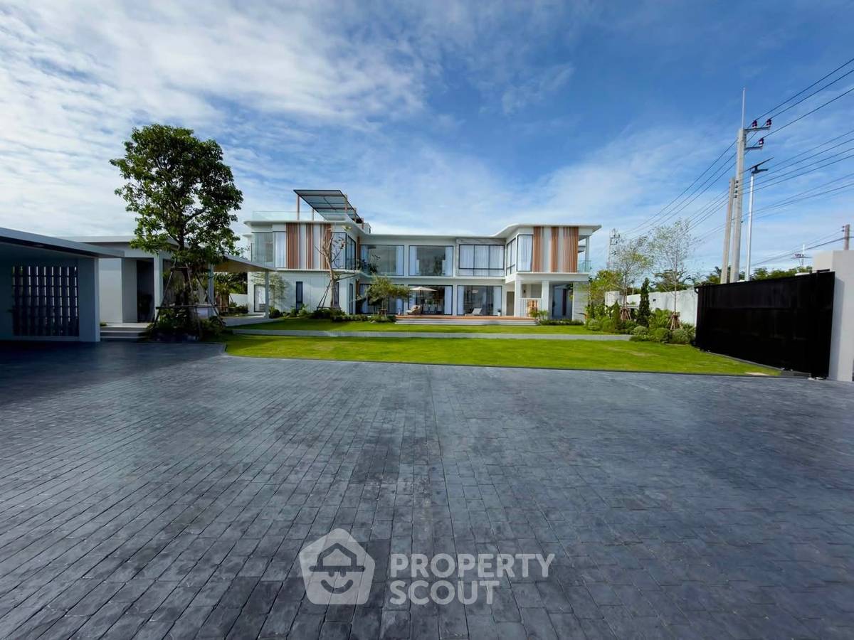 รูป วิลล่า 4-ห้องนอน ใกล้ เมืองพัทยา (ID 3256399) - รูปที่ 6/20
