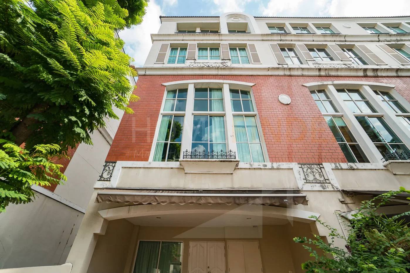 picture Baan Klang Krung Thonglor 4 bedrooms, for rent - 41/42
