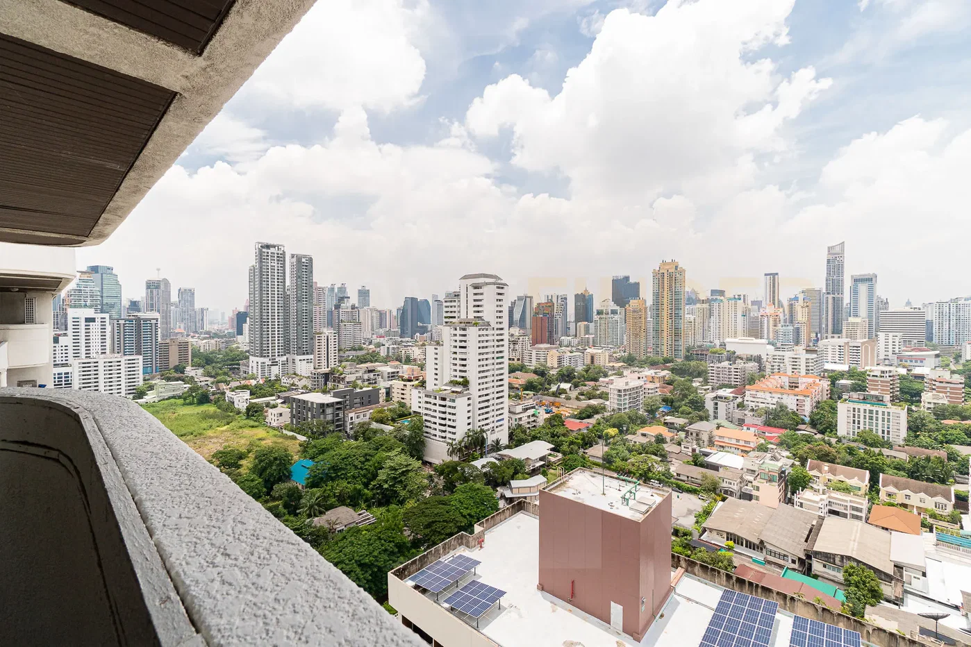 picture Centre Point Residence Phromphong Bangkok 4 bedrooms, for rent - 18/18