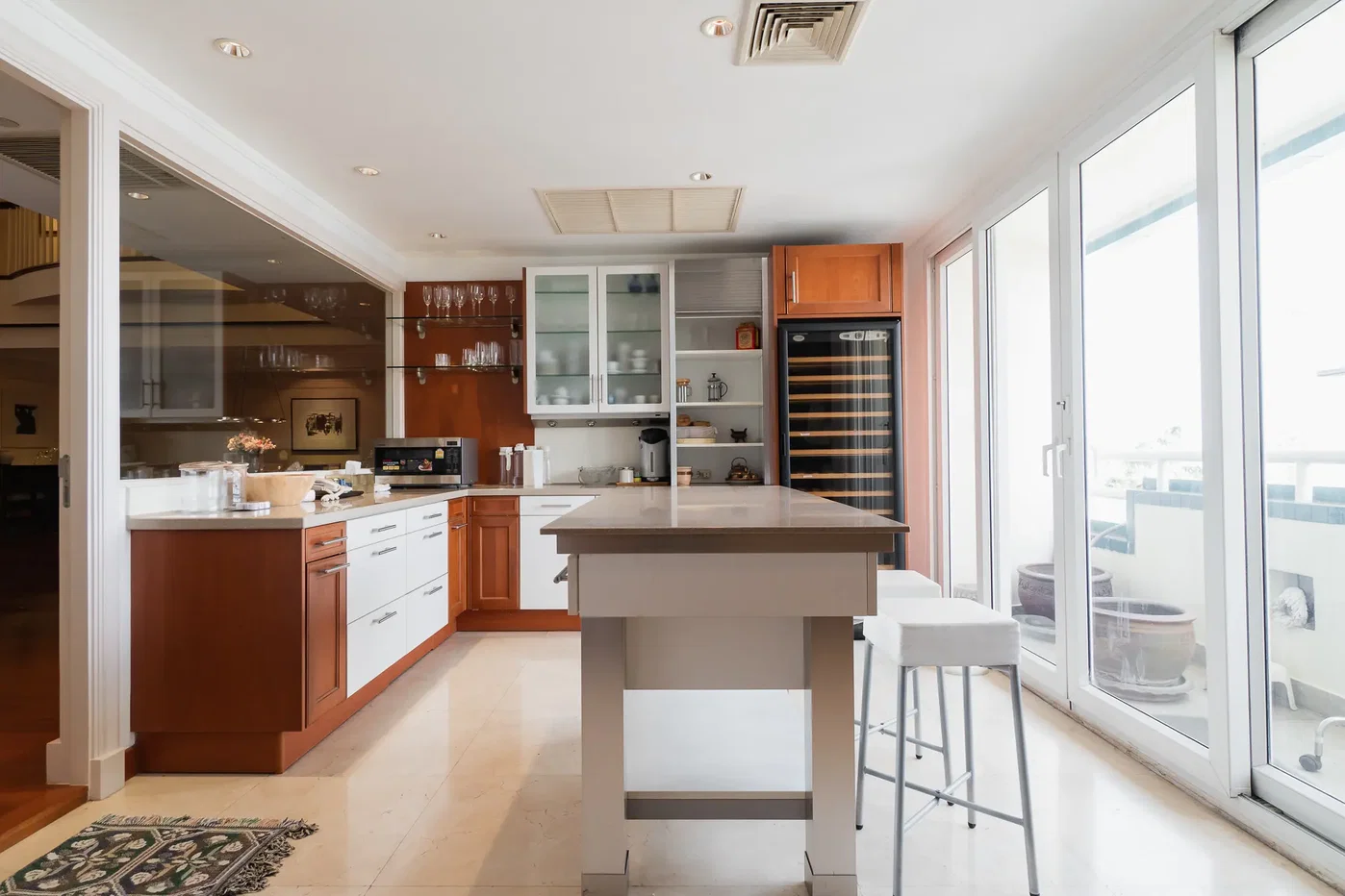 picture Las Colinas 4 bedrooms, for rent - 12/21