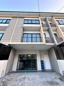3-Storey Townhome for Sale | THE CONNECT UP 3 Chalermprakiat 67, Bangkok | Great Location Near Rama IX Road