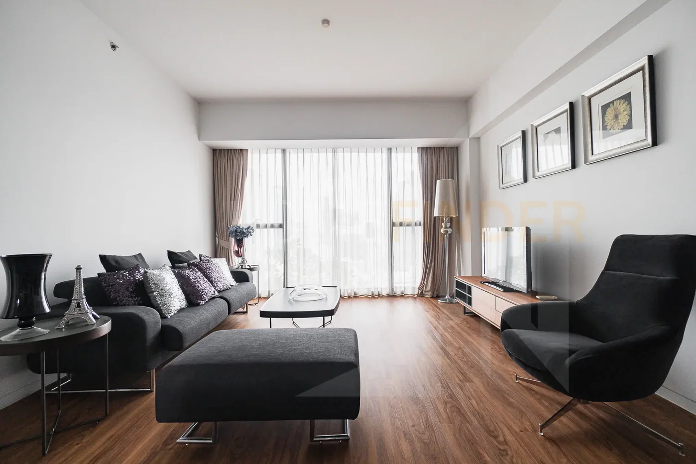 picture The Met 2 bedrooms, for rent - 1/9