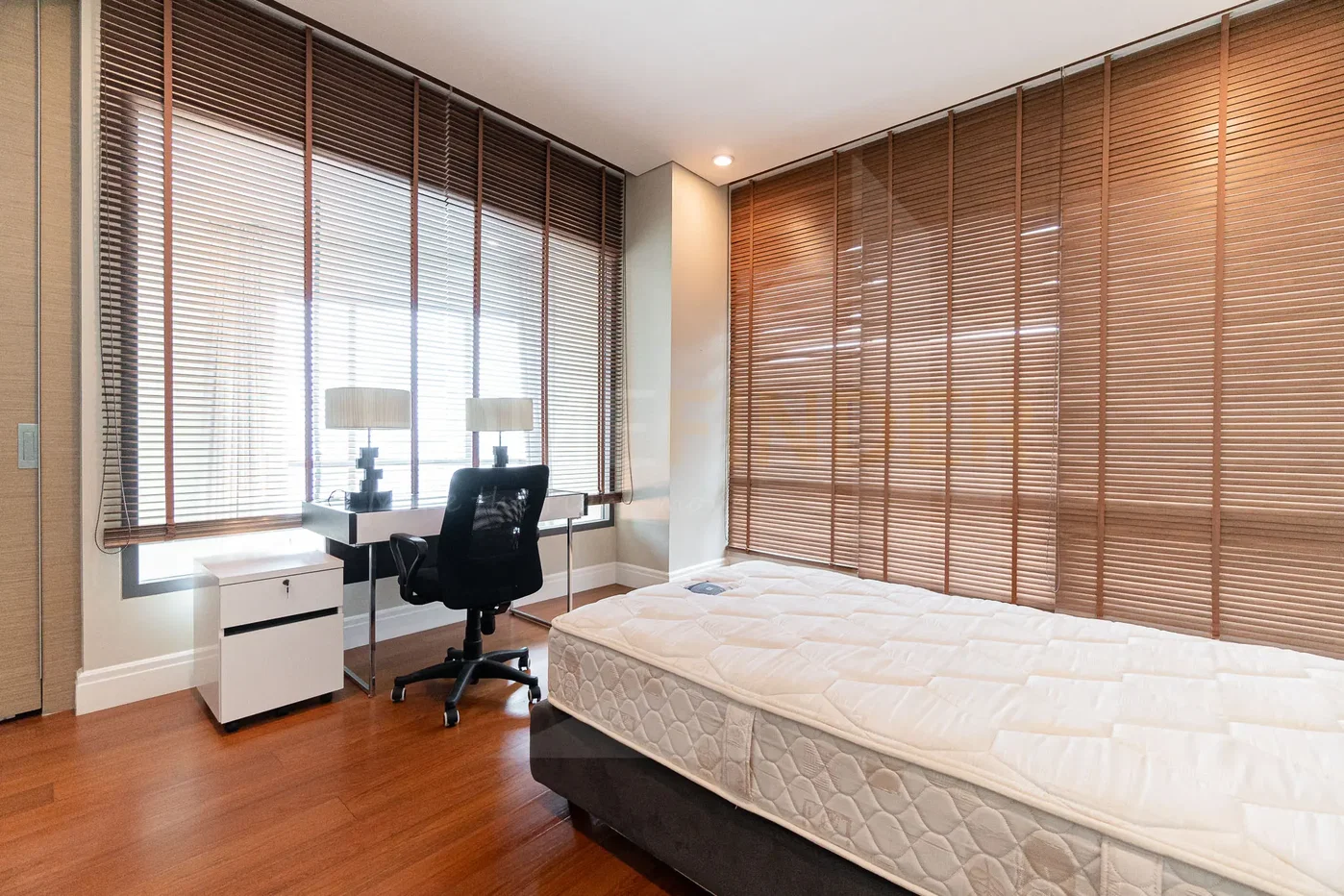 รูป Bright Sukhumvit 24 3 bedrooms, for sale - รูปที่ 6/16