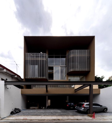 บ้านเดี่ยว MRT พระราม 9 : House in Ratchada 6 bedrooms, for sale