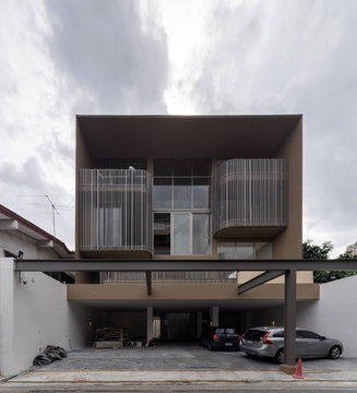 House in Ratchada 6 bedrooms, for sale