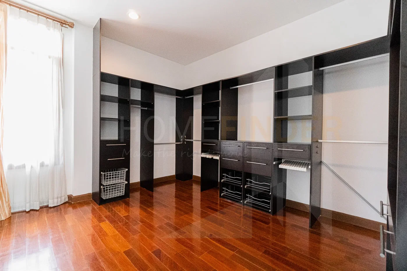 รูป Narasiri Pattanakarn, Bangkok 5 bedroom house with big Big Garden 5 bedrooms, for rent - รูปที่ 11/22