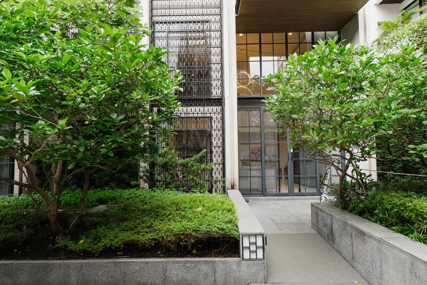 picture Quarter 31 4 bedrooms, for rent - 24/26