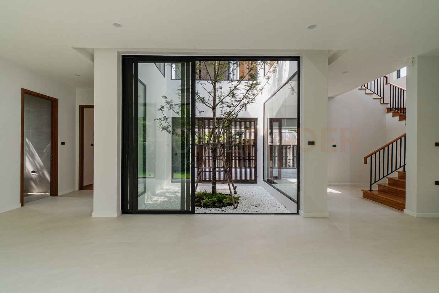 รูป EDEN Srinakarin – Suan Luang 4 bedrooms, for sale - รูปที่ 3/24