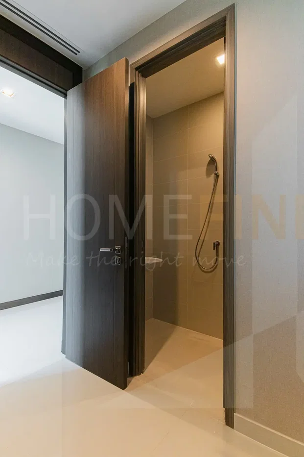 picture Q 1 Sukhumvit 3 bedrooms, for sale - 23/25
