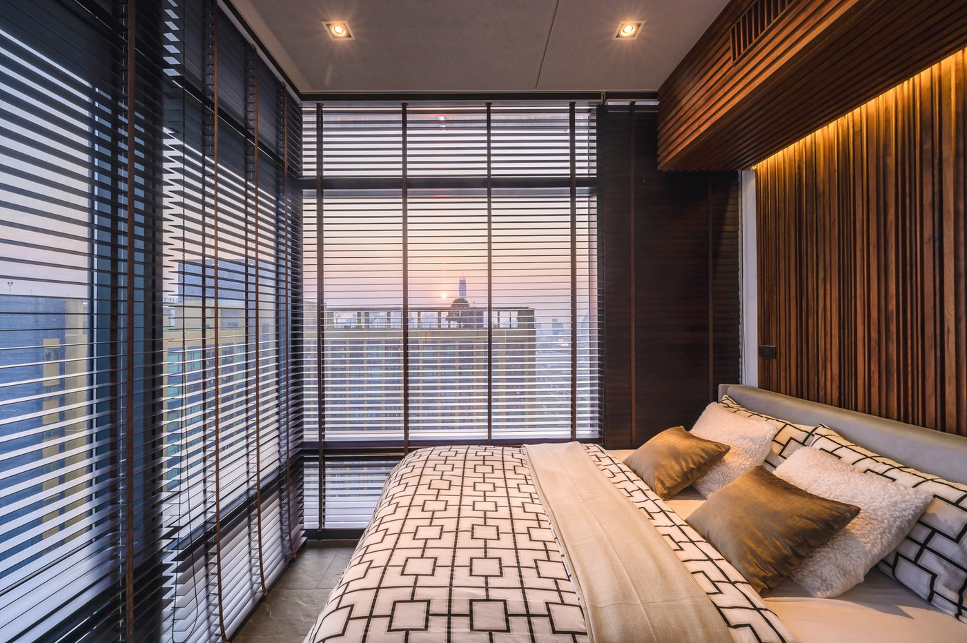 picture Circle Living Prototype 2 bedrooms, for sale - 6/13