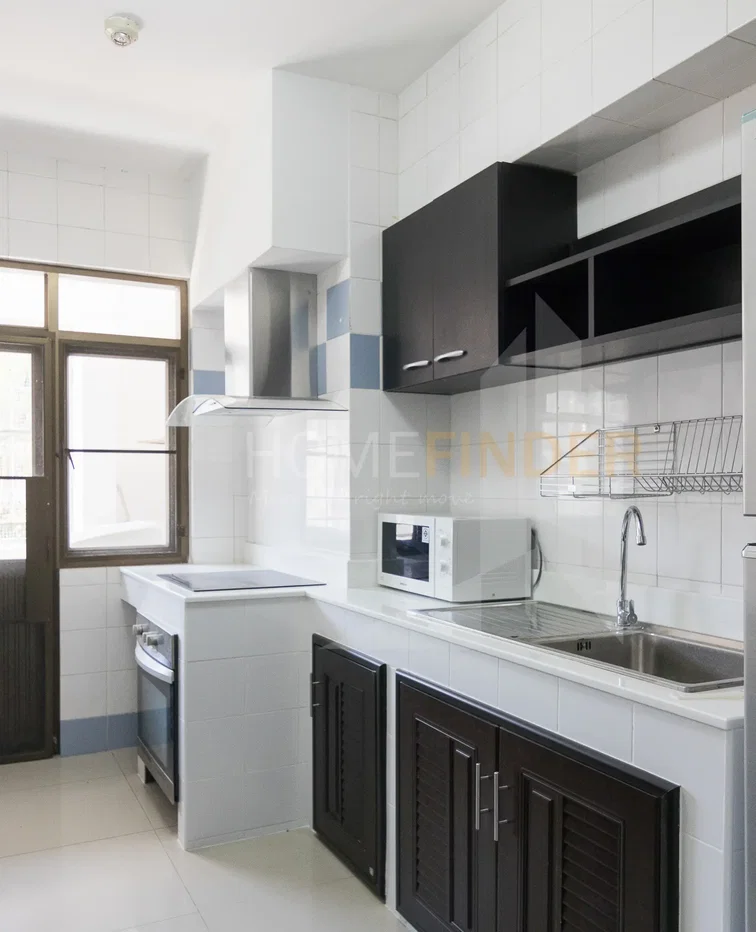 picture Royal Castle 3 bedrooms, for rent - 6/13