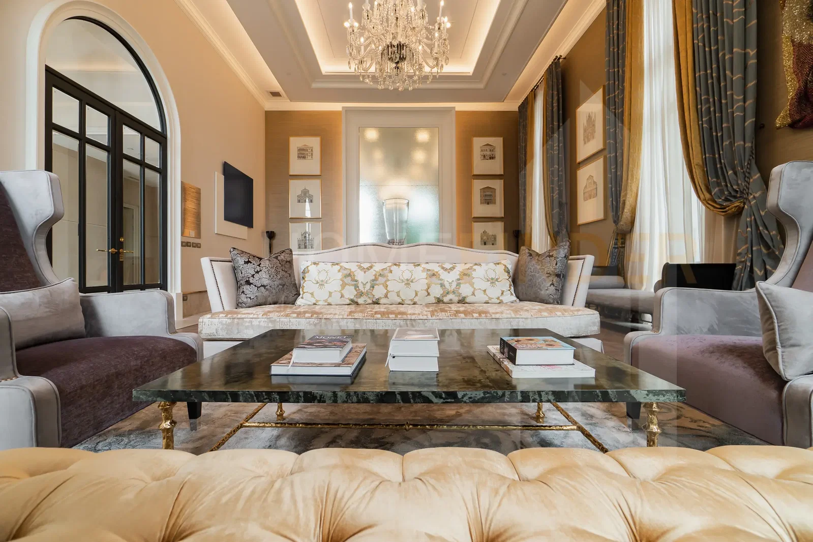The Diplomat 39 2 bedrooms, for rent