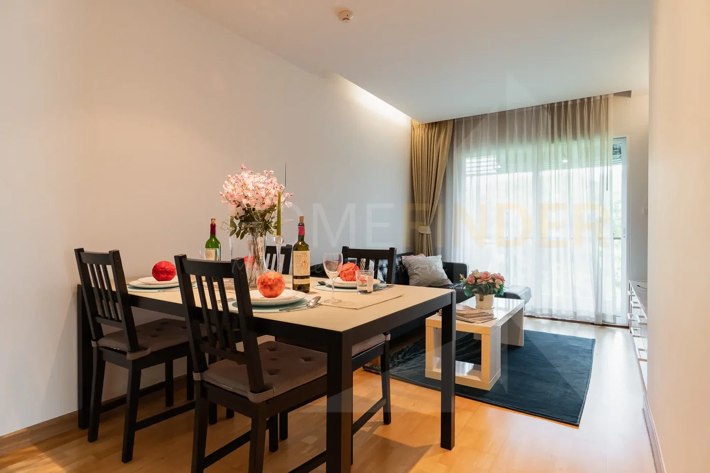 picture Residence 52 2 bedrooms, for sale - 4/12