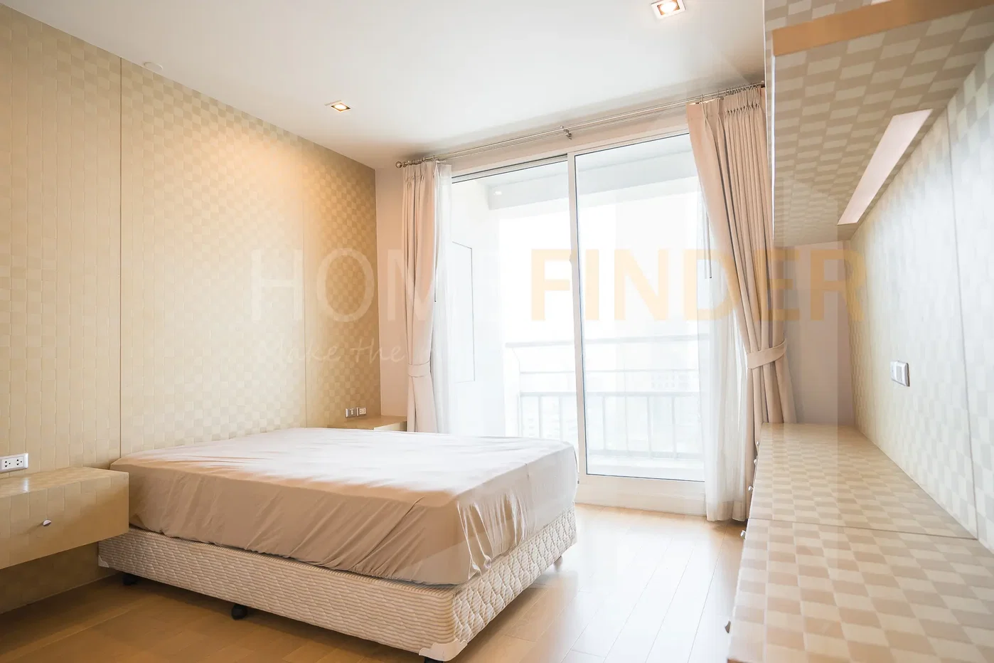 picture Ideal 24 4 bedrooms, for sale - 4/20