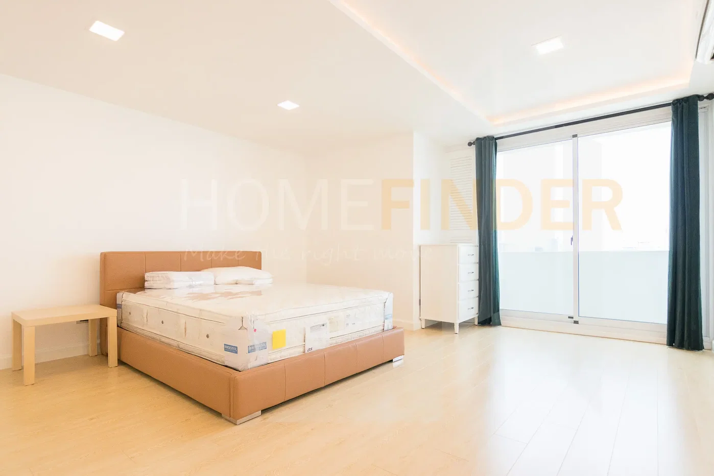 picture Regent on the Park 2 3 bedrooms, for rent - 2/11