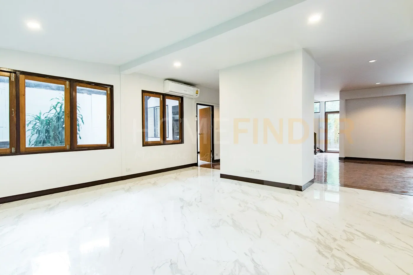 รูป House Thonglor 1 4 bedrooms, for rent - รูปที่ 9/48