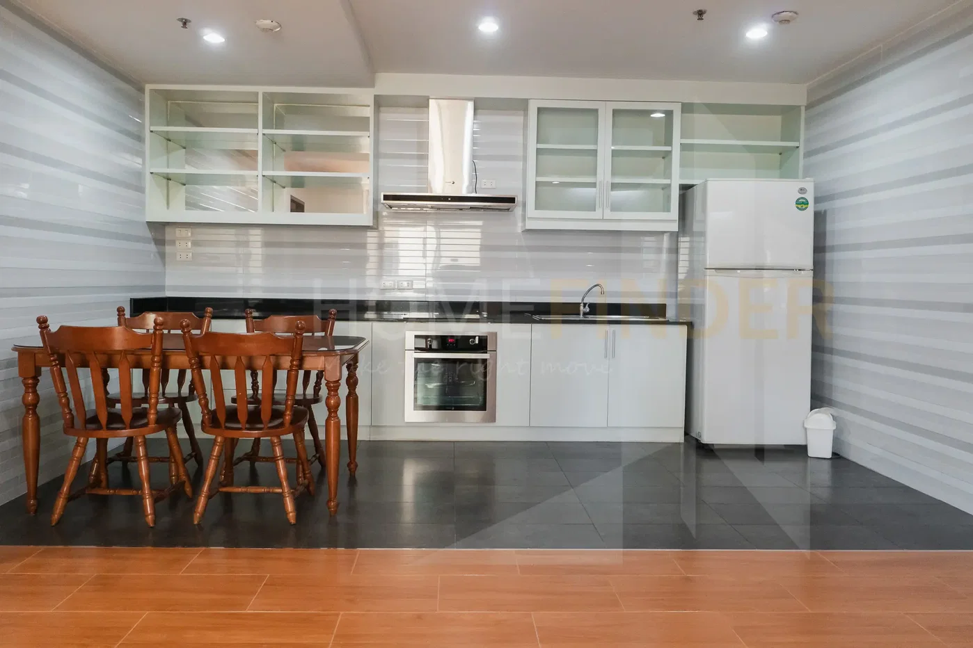 รูป Baan Suanpetch condominium 2 bedrooms, for rent - รูปที่ 10/13
