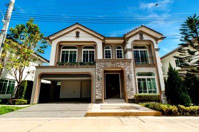 Houses for sale Samut Prakarn : Grandio Bang Na KM.5 4 bedrooms, for sale