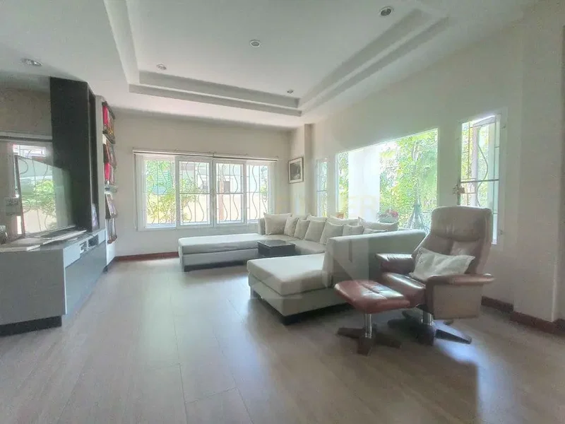 Houses for sale : Nonnicha Phra Nangklao Bridge 3 bedrooms, for sale