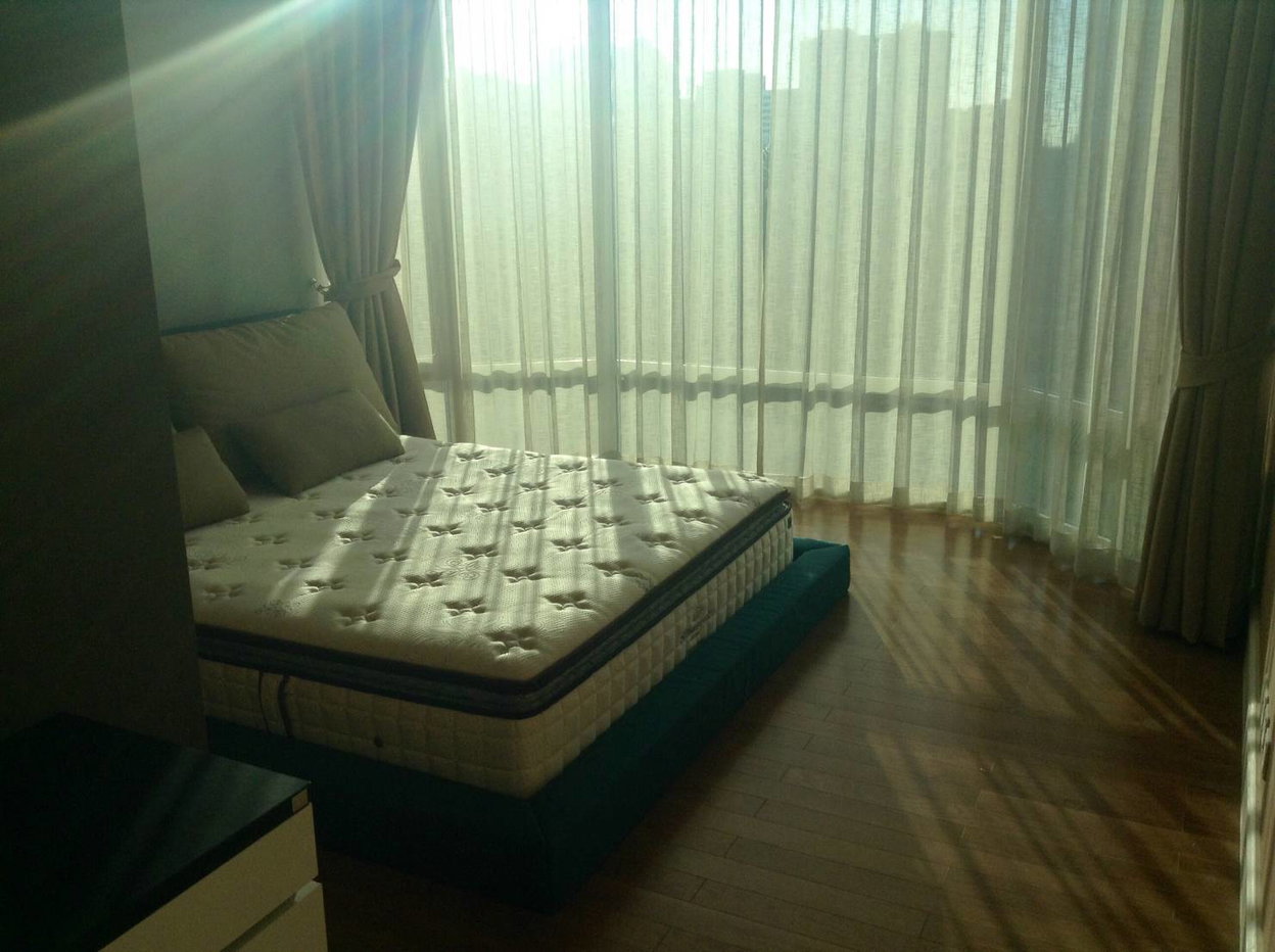 picture Royce Private Residences 2 bedrooms, for rent - 1/10
