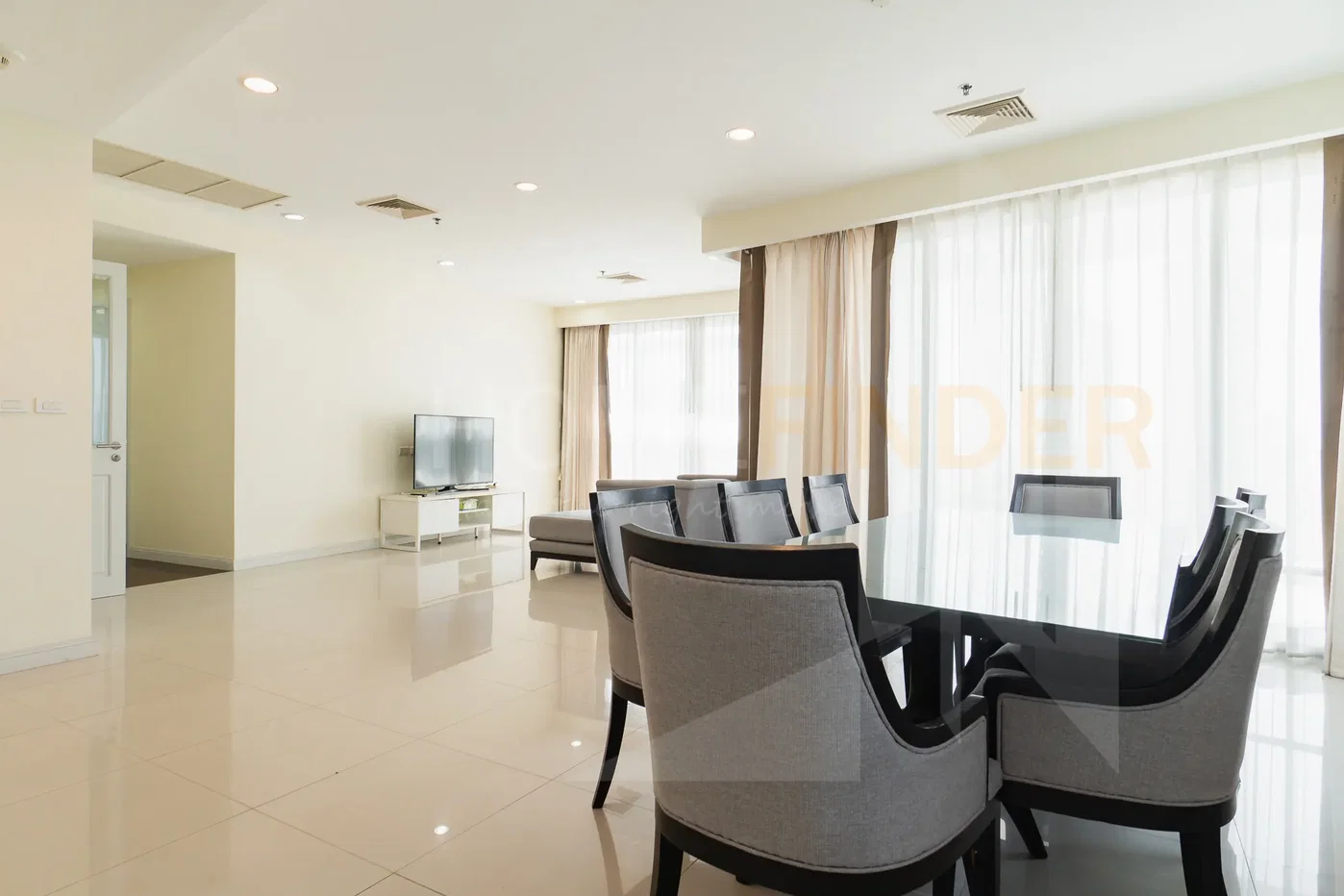 รูป Baan Rajprasong condominium 3 bedrooms, for rent - รูปที่ 5/23