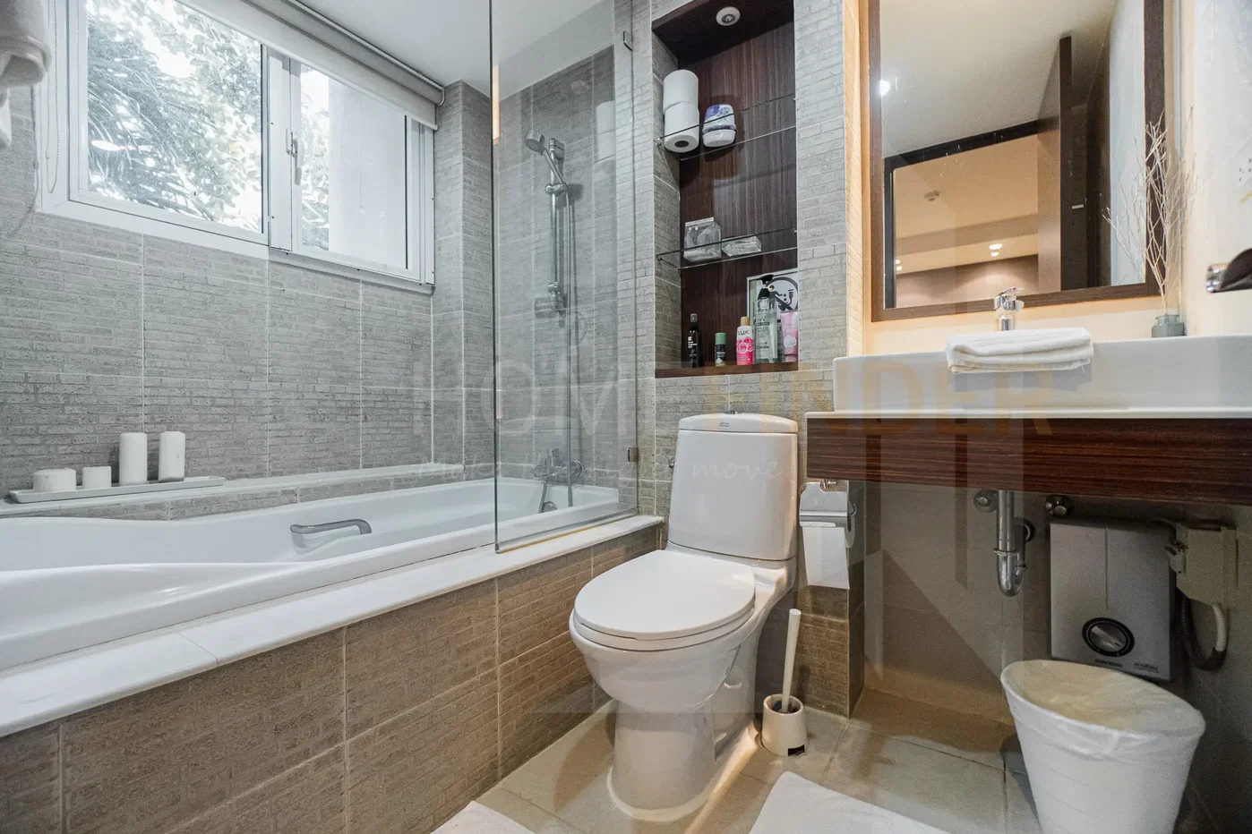 picture Avenue 61 2 bedrooms, for rent - 6/9