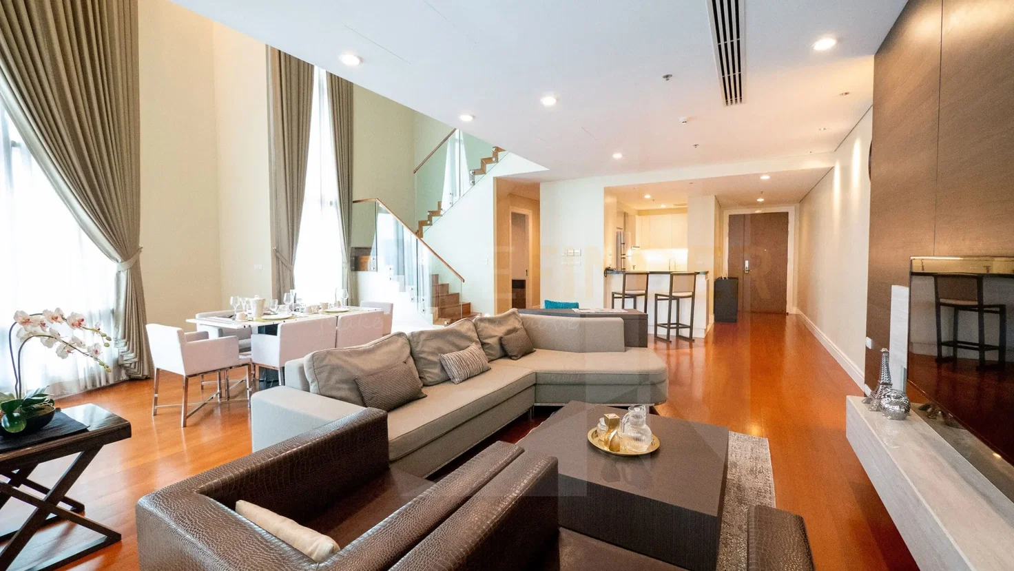 รูป Bright Sukhumvit 24 3 bedrooms, for rent - รูปที่ 2/10