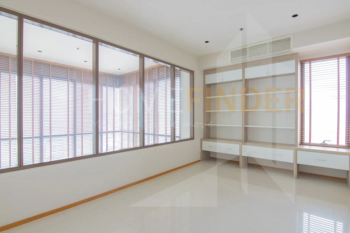 รูป The Emporio Place 2 bedrooms, for sale - รูปที่ 6/11