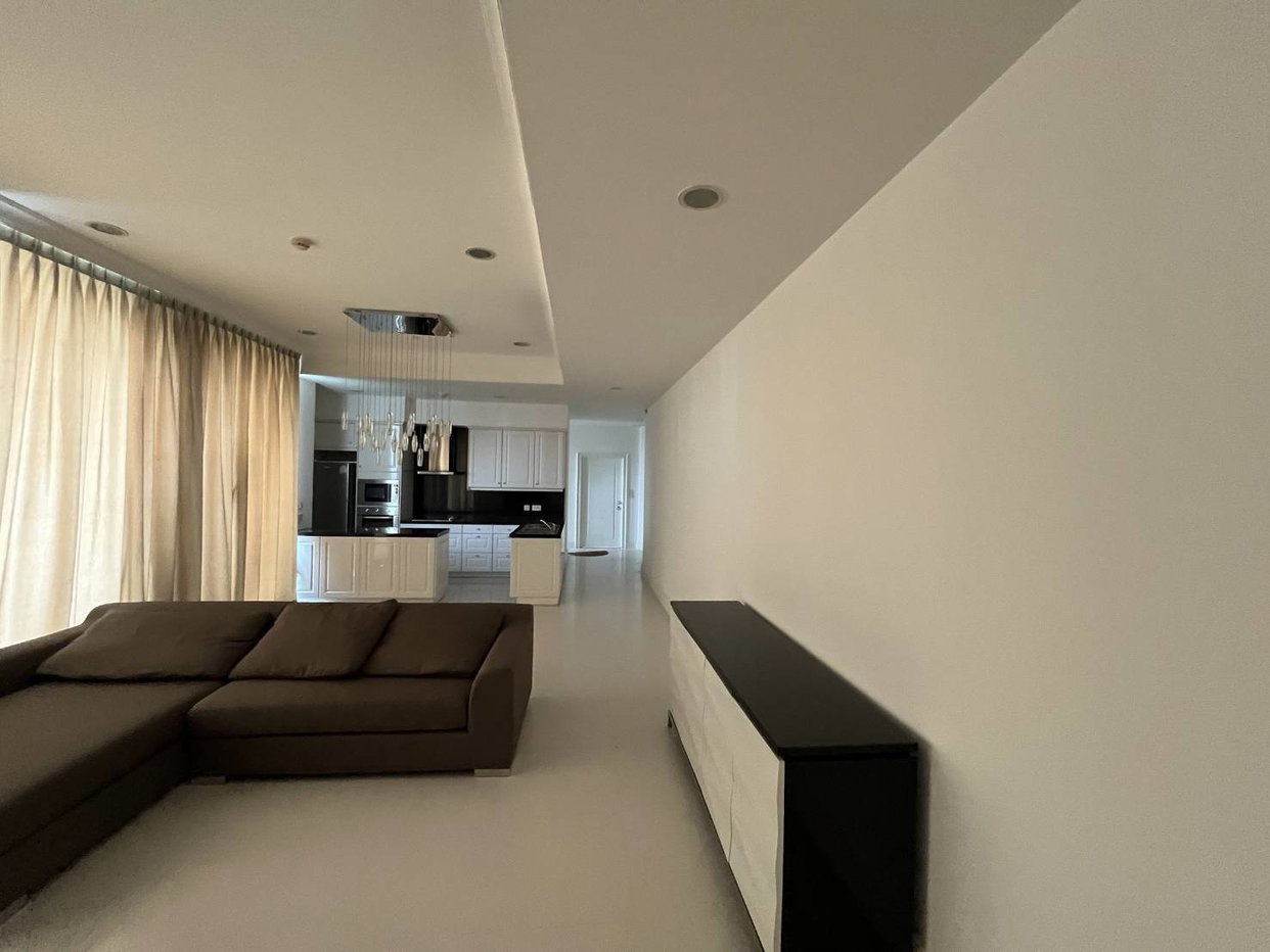 picture Royce Private Residences 2 bedrooms, for rent - 3/10