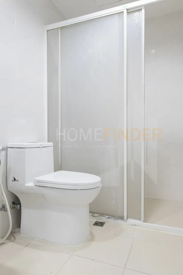 picture Royal Castle 3 bedrooms, for rent - 13/13