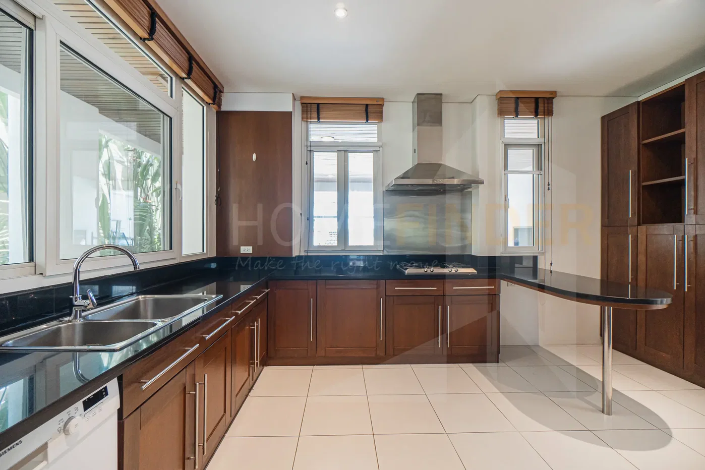 รูป House in Sukhumvit 31 4 bedrooms, for rent - รูปที่ 5/12