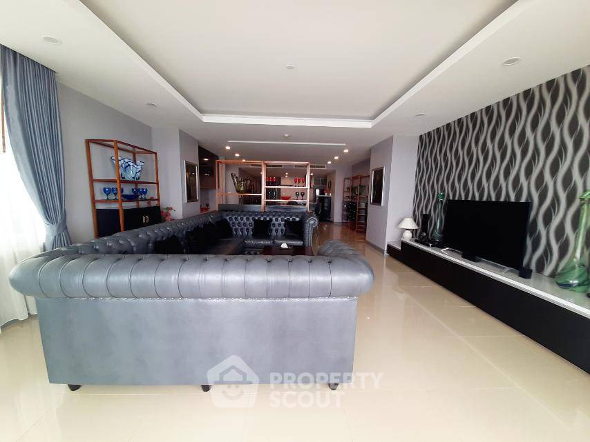 รูป คอนโด 4 ห้องนอน ชั้น 22 พื้นที่ 268 ตร.ม. La Royale Beach Condo (ID 998576) - รูปที่ 20/27
