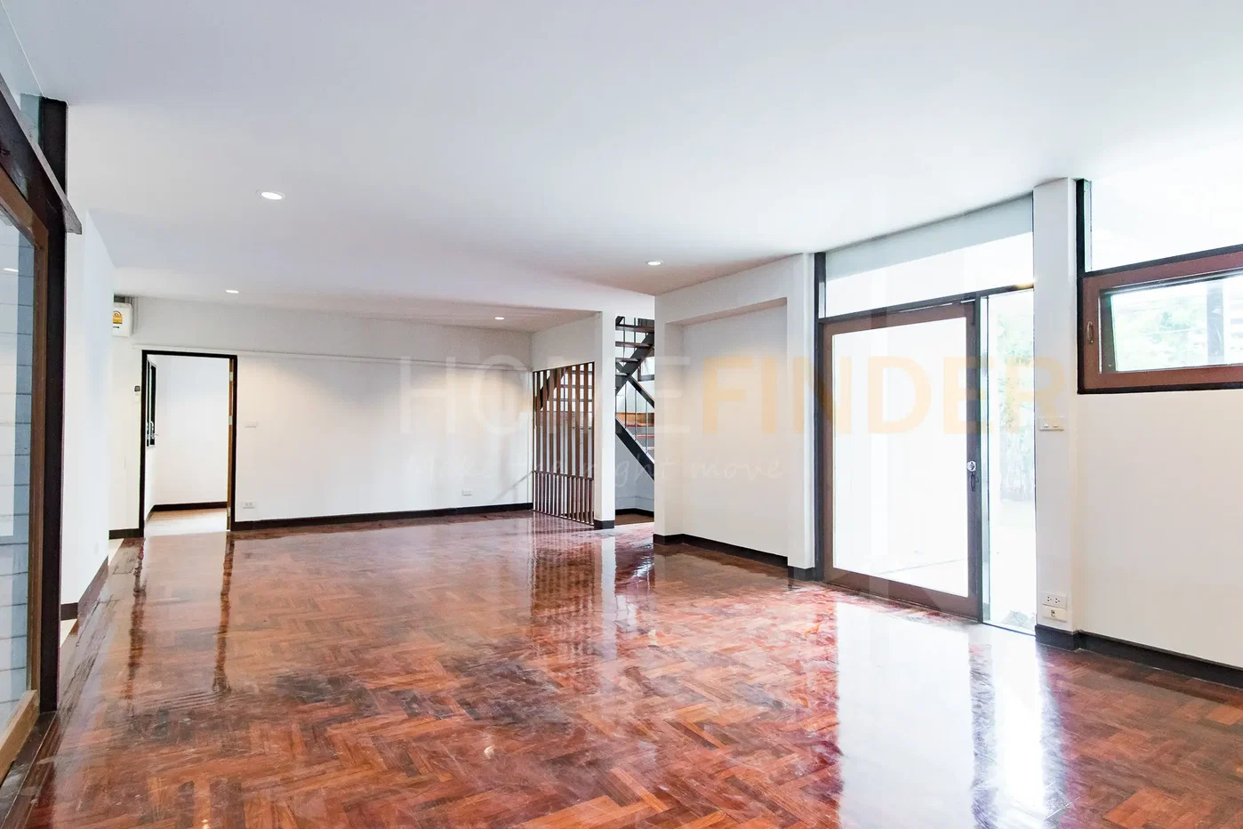 รูป House Thonglor 1 4 bedrooms, for rent - รูปที่ 5/48
