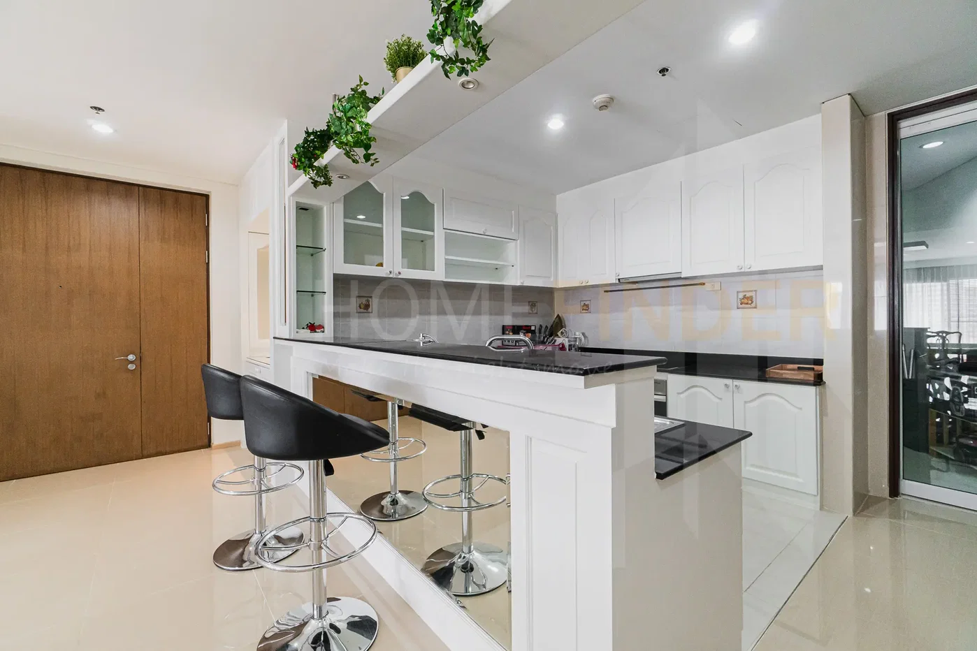 picture The Lakes 2 bedrooms, for rent - 6/22