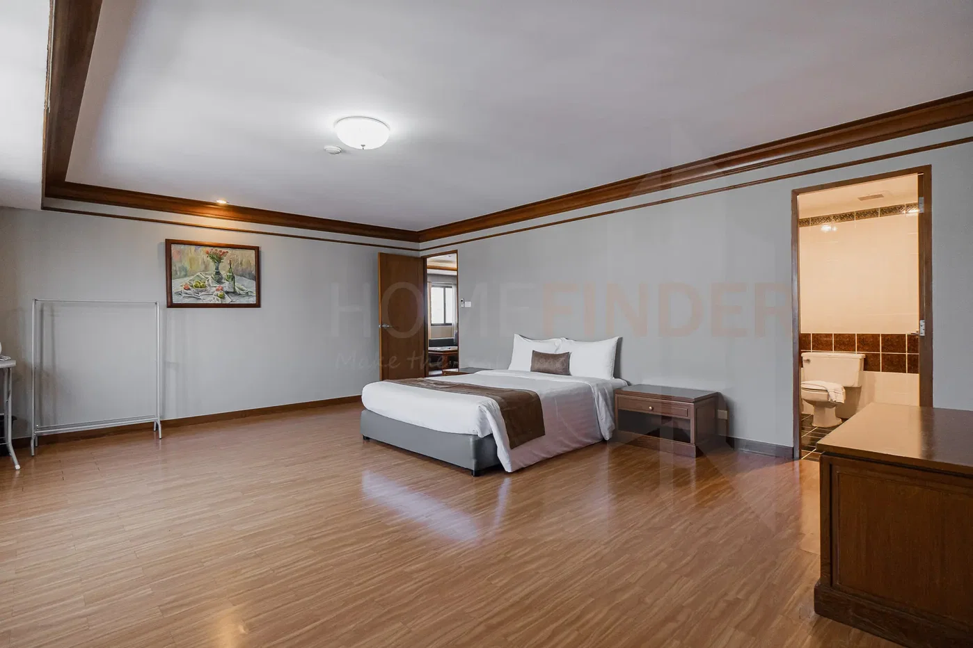 picture United Tower 2 bedrooms, for rent - 4/14