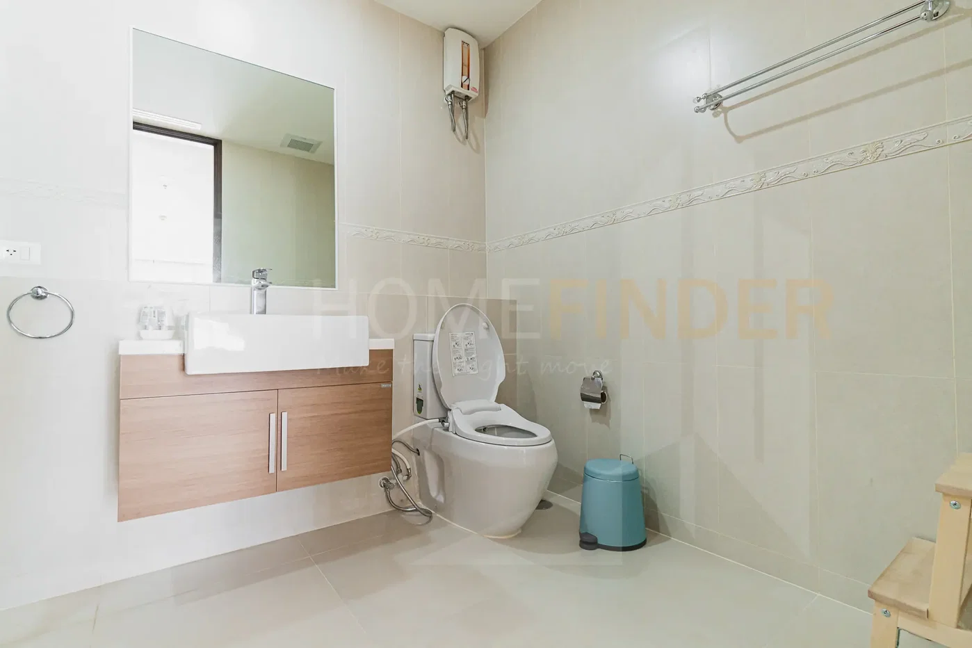 picture The Lakes 2 bedrooms, for rent - 21/22