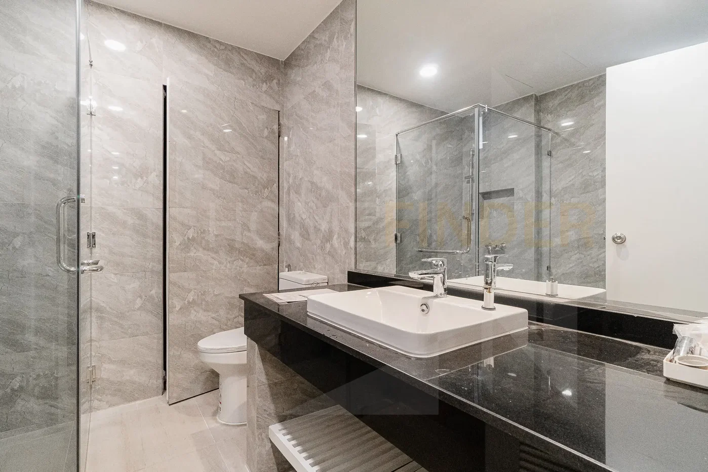 picture City Lakes Tower Sukhumvit 16 3 bedrooms, for rent - 12/15