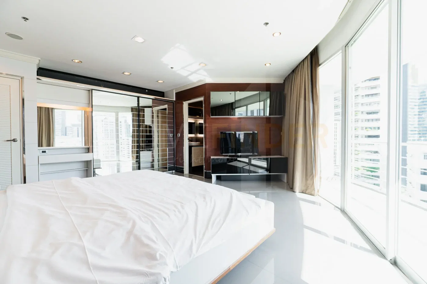 picture The Master Centrium 3 bedrooms, for rent - 7/11