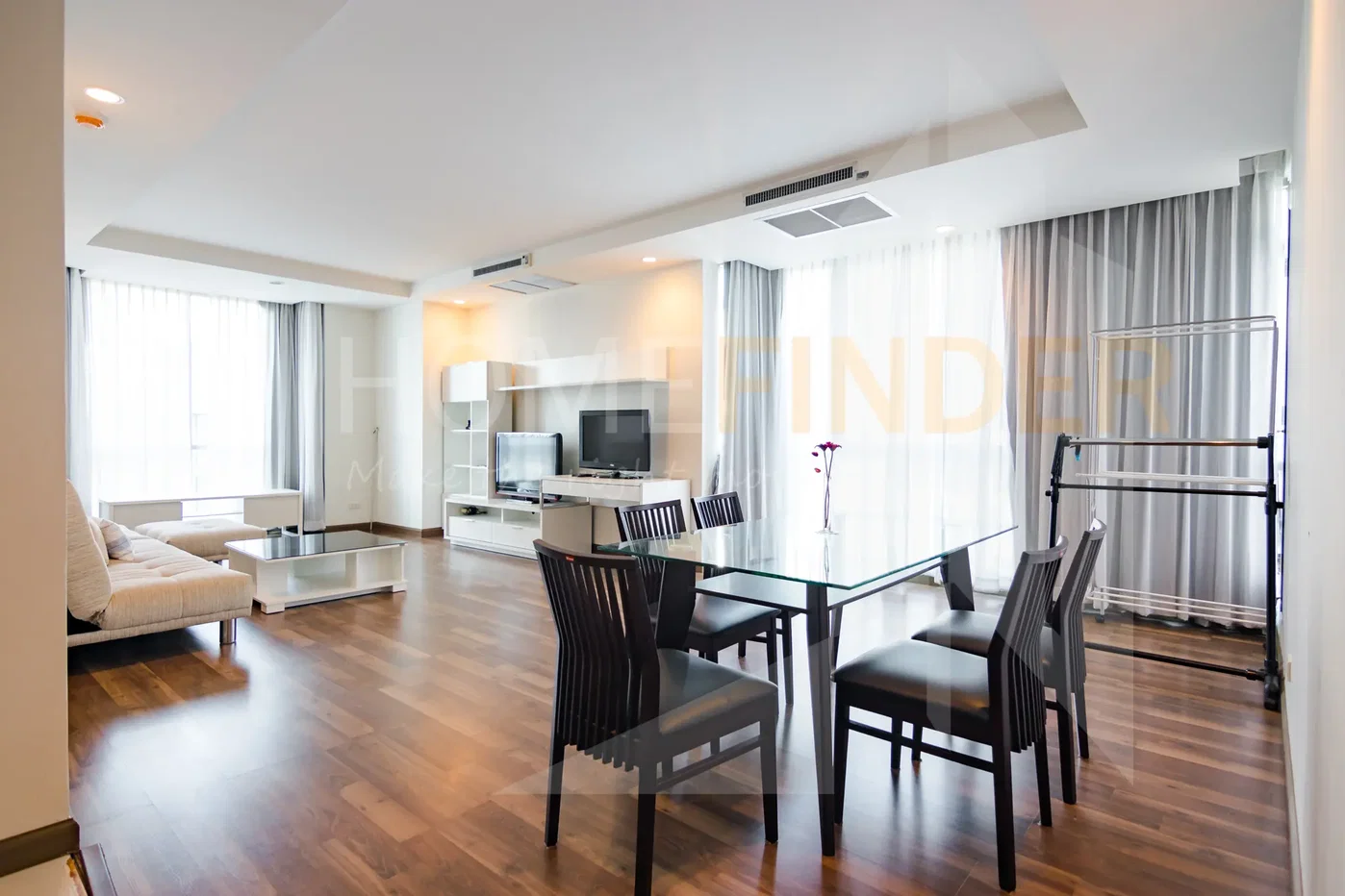 รูป The Rajdamri Residence 2 bedrooms, for rent - รูปที่ 5/18