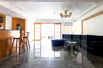Condos for rent : Royal Castle 3 bedrooms, for rent