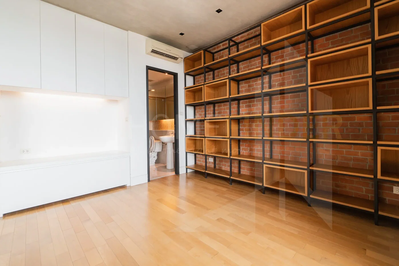 picture Aguston Sukhumvit 22 3 bedrooms, for sale - 3/25