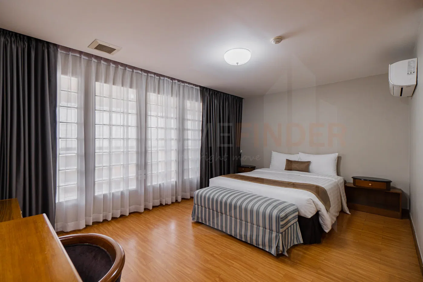 picture United Tower 2 bedrooms, for rent - 6/14