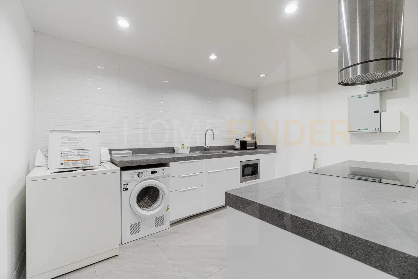 picture Benviar Tonson Residence 3 bedrooms, for rent - 4/10