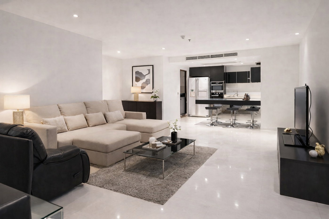 picture Eight Thonglor Residence 3 bedrooms, for rent - 1/18