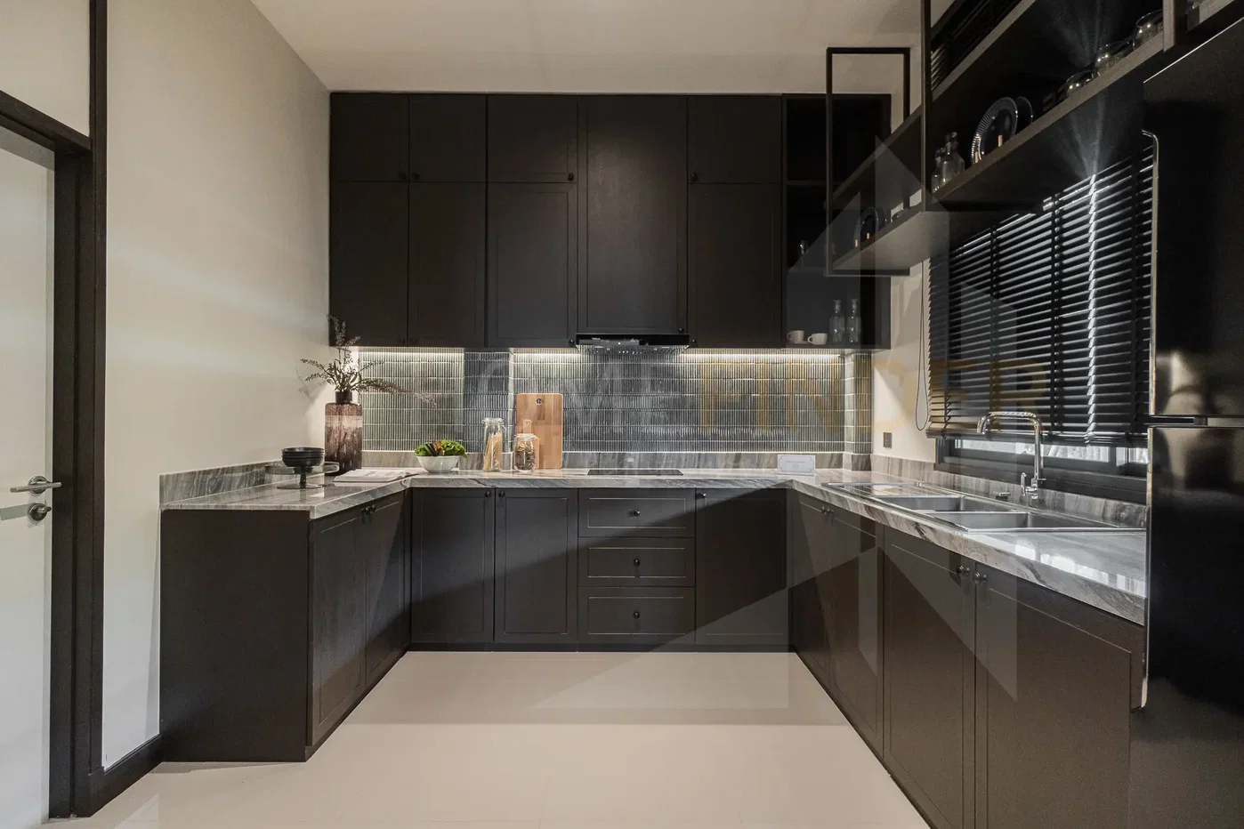 รูป Grand Bangkok Boulevard Krungthepkreetha 4 bedrooms, for sale - รูปที่ 3/12