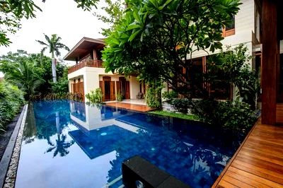 บ้านเดี่ยว MRT สุขุมวิท : Sukhumvit Luxury House for Sale, 5 Bedrooms, Big Garden, Private Pool 5 bedrooms, for sale
