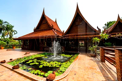 เช่าบ้านเดี่ยว มหาวิทยาลัยศิลปากร เมืองทองธานี : Thai House Chaengwattana 6 bedrooms, for rent