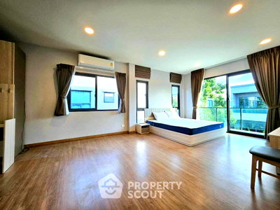 Houses for rent Bang Plee Samut Prakarn : Spacious 4-BR 190 Sqm House For Rent At Centro Bangna (ID 3257133)
